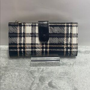 Patricia Nash ‘Nazari’ Plaid Wallet